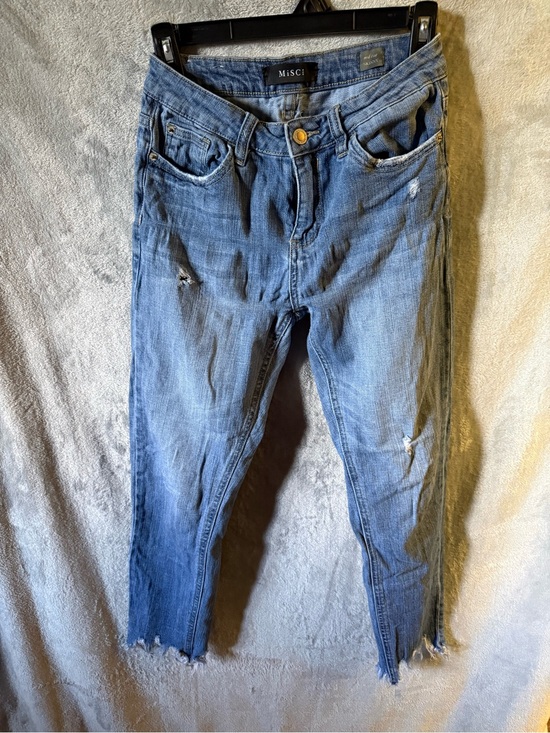 misc Denim - Cropped Distressed Ankle Jeans in Medium Blue